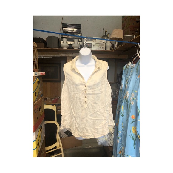 Cream Quarter Button-Up Tanktop - Picture 1 of 5